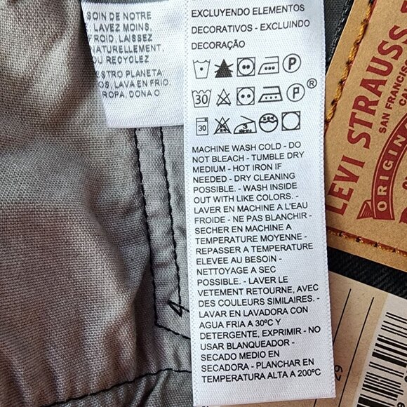 NEW Levi's Womens 29 Shorts 501 High Rise Cut Off Button Fly Black Jean Shorts - Picture 8 of 11